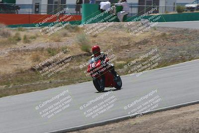 media/Apr-20-2025-AHRMA (Sun) [[393a79c373]]/Race/Group 8/Turn 4b/